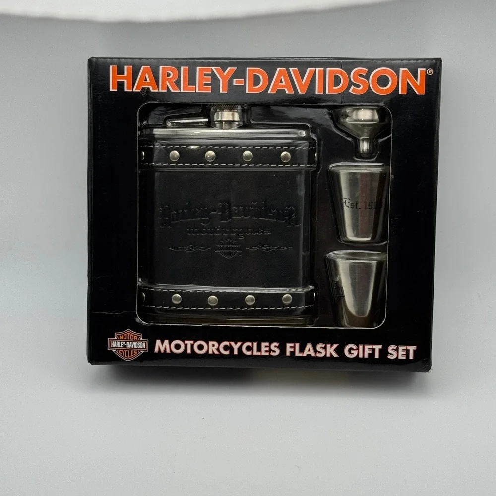 Harley Davidson Flask Gift Set Stainless Leather Studded Barware Shot Glass